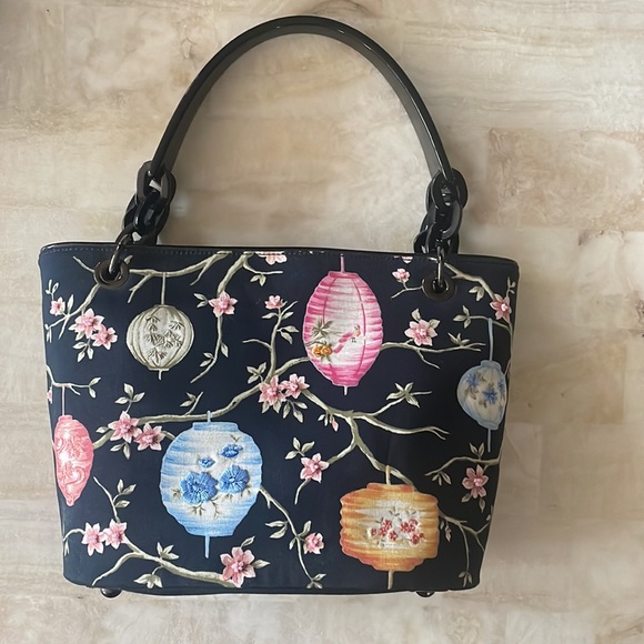 NWOT. Talbots Chinese paper lantern handbag - Picture 2 of 5